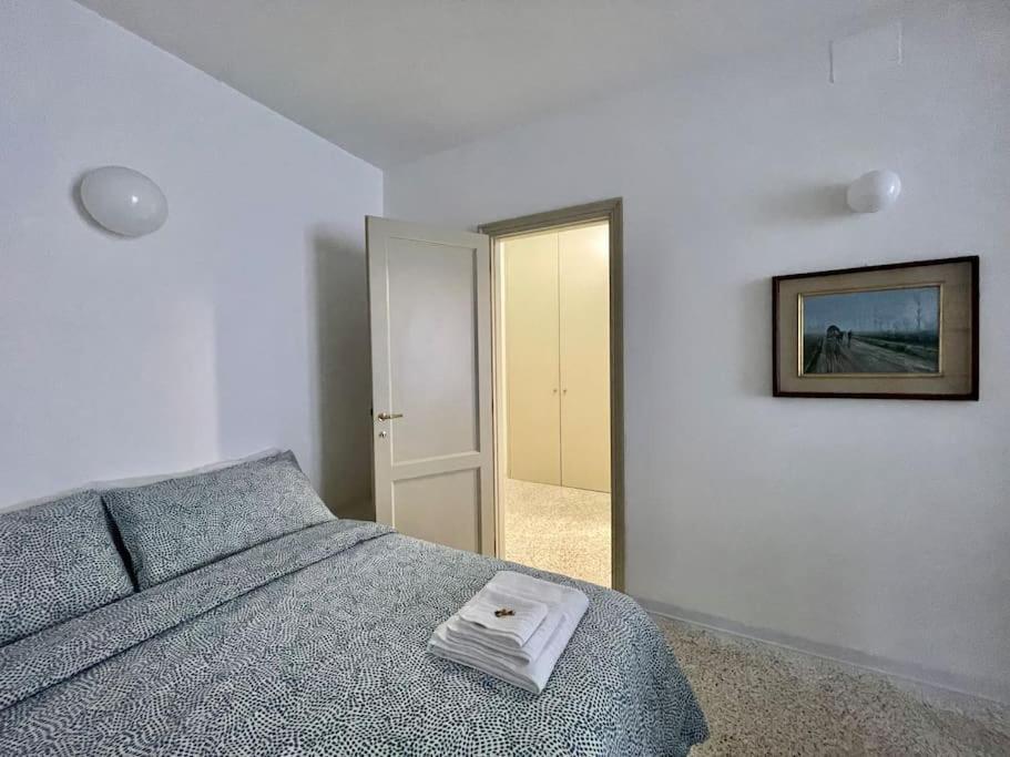 Modern Apartment Navigli Milan Exterior photo